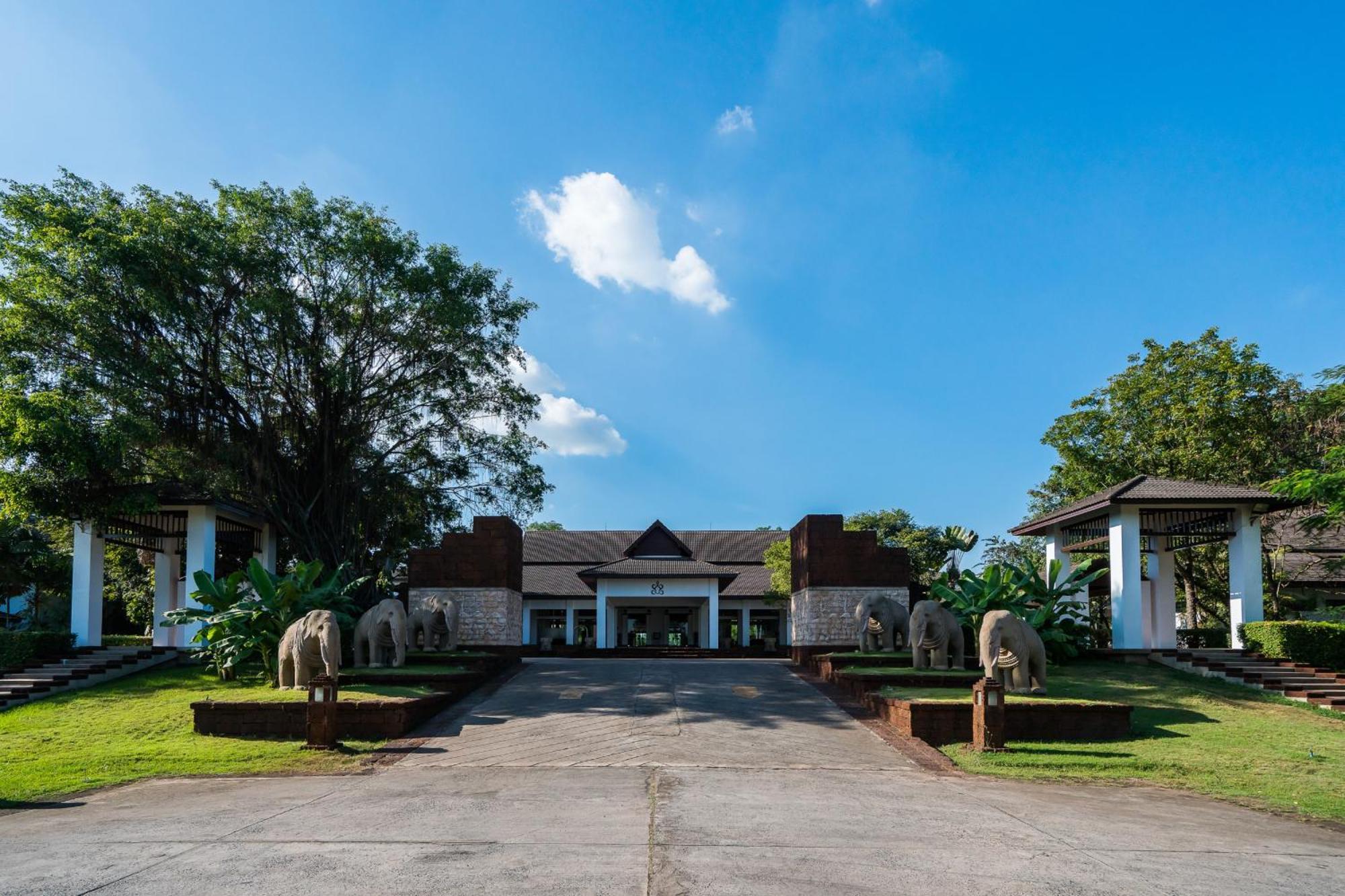 Tawa Ravadee Resort Prachinburi, A Member Of Worldhotels Distinctive Si Maha Phot Εξωτερικό φωτογραφία