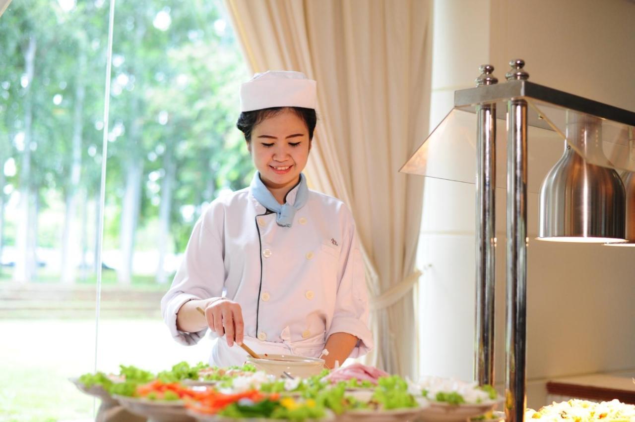 Tawa Ravadee Resort Prachinburi, A Member Of Worldhotels Distinctive Si Maha Phot Εξωτερικό φωτογραφία